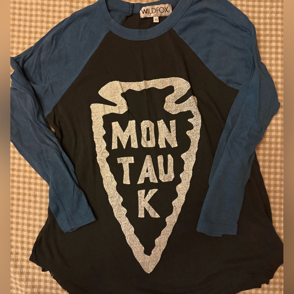 Wildfox Size XS three quarter length sleeve
